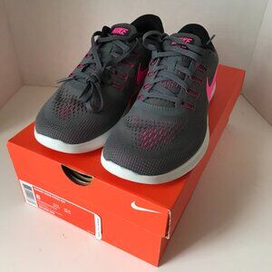 Brand New Nike Women's Free Run Sneakers - with Tags in Box - Never Worn